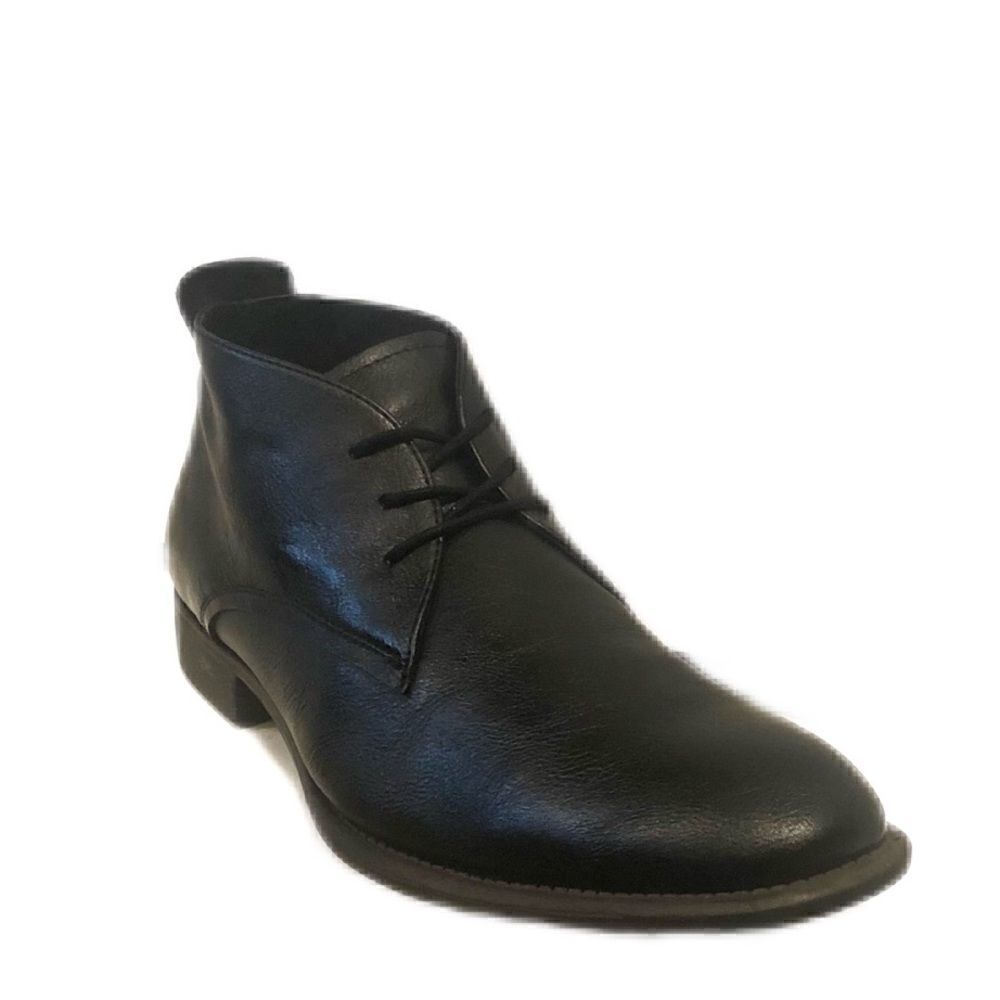 Kenneth Cole chukka boots EUC